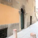 In Casa Проживание в семье *